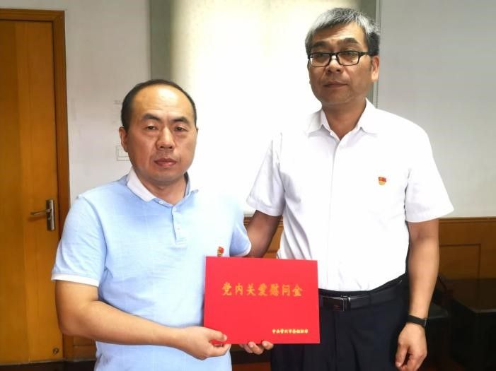 黨建引領(lǐng)傳溫情 節(jié)前慰問(wèn)暖人心
